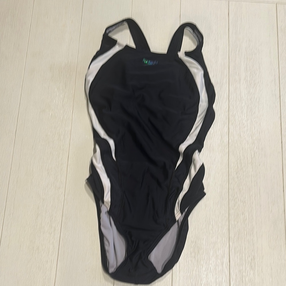 Speedo Black and White One Piece Swimsuit Athletic Design